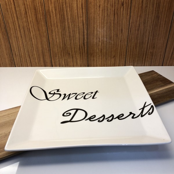 Servierplatte mit Schrift Sweet Desserts